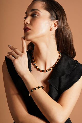 Siyahın Asaleti Set