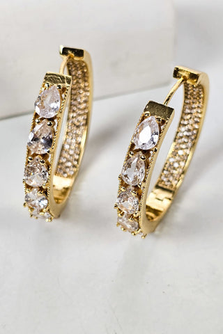 Zirkon Taşlı Halka Küpe Beyaz