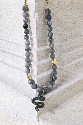Anima Serpentis Labradorit Kolye