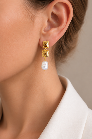 Balance Baroque Pearl Earrings